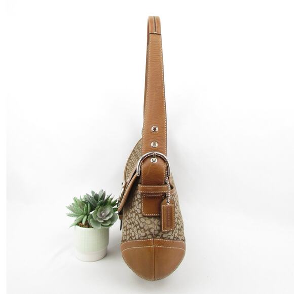 Authentic Coach Signature Soho Shoulder Bag - Picture 4 of 6